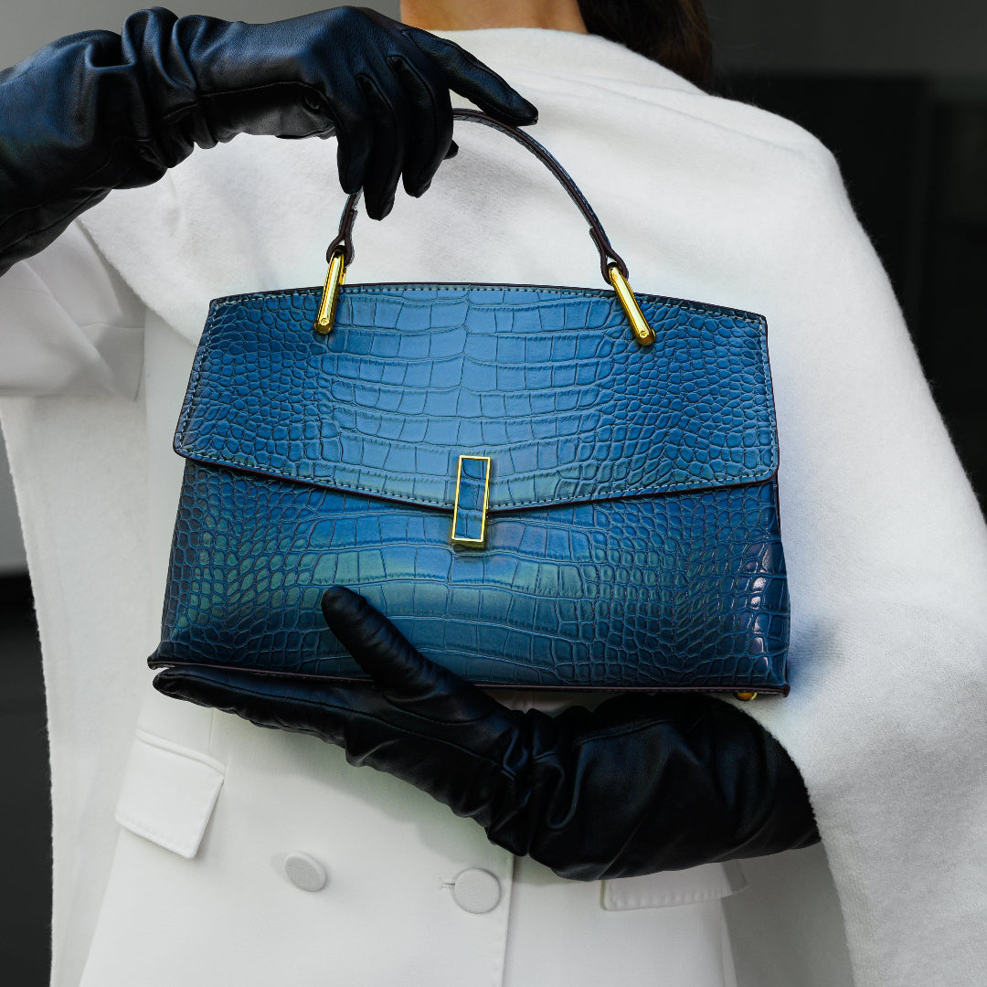 Adriana – Bolso estructurado con solapa