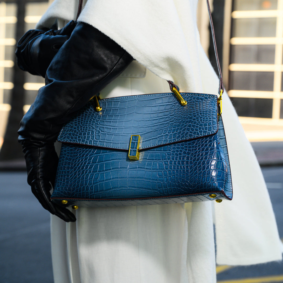 Adriana – Bolso estructurado con solapa